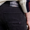 TOMMY HILFIGER JEANSY MĘSKIE BLEECKER SLIM FIT